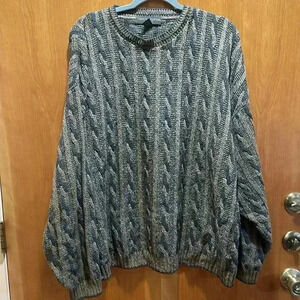 Men’s cable knit sweater size XL